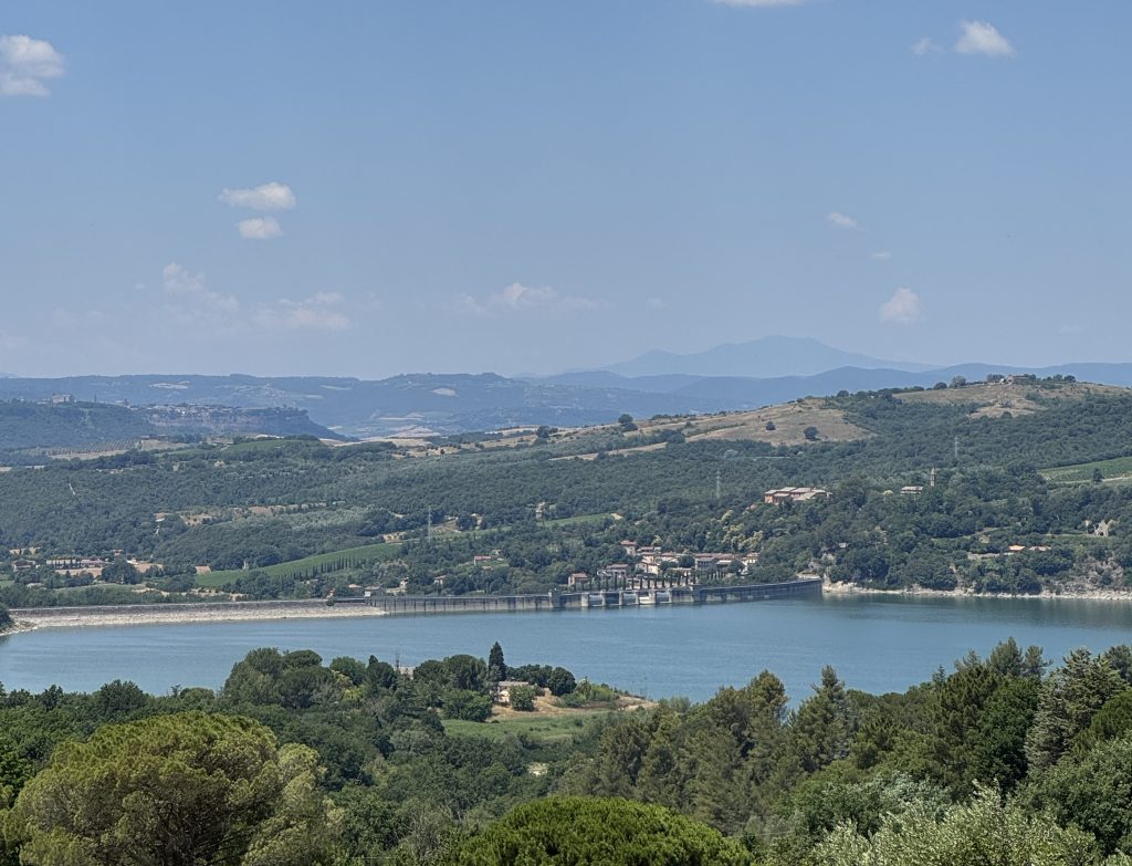 Lago di Corbara
